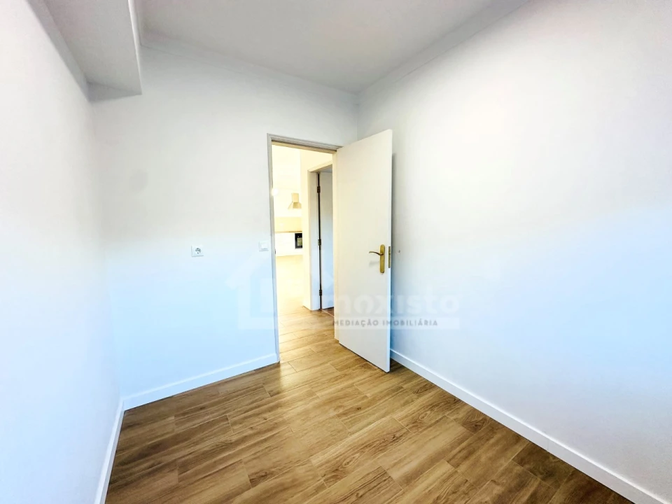 Apartamento T5 para Venda em Ansião Foto 35