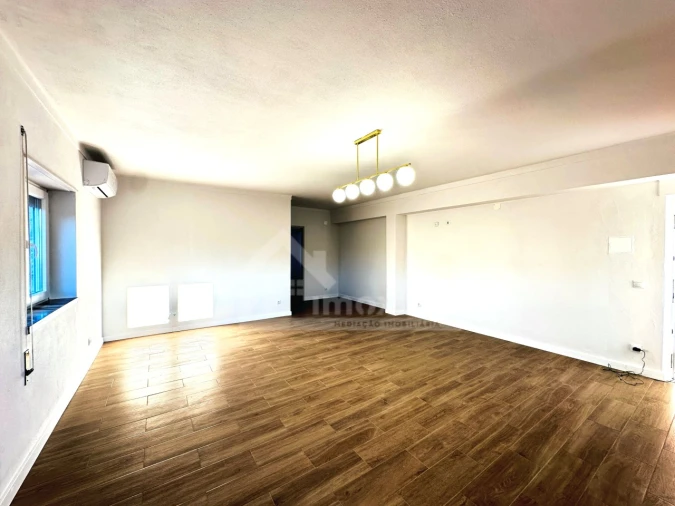 Apartamento T5 para Venda em Ansião Foto 28