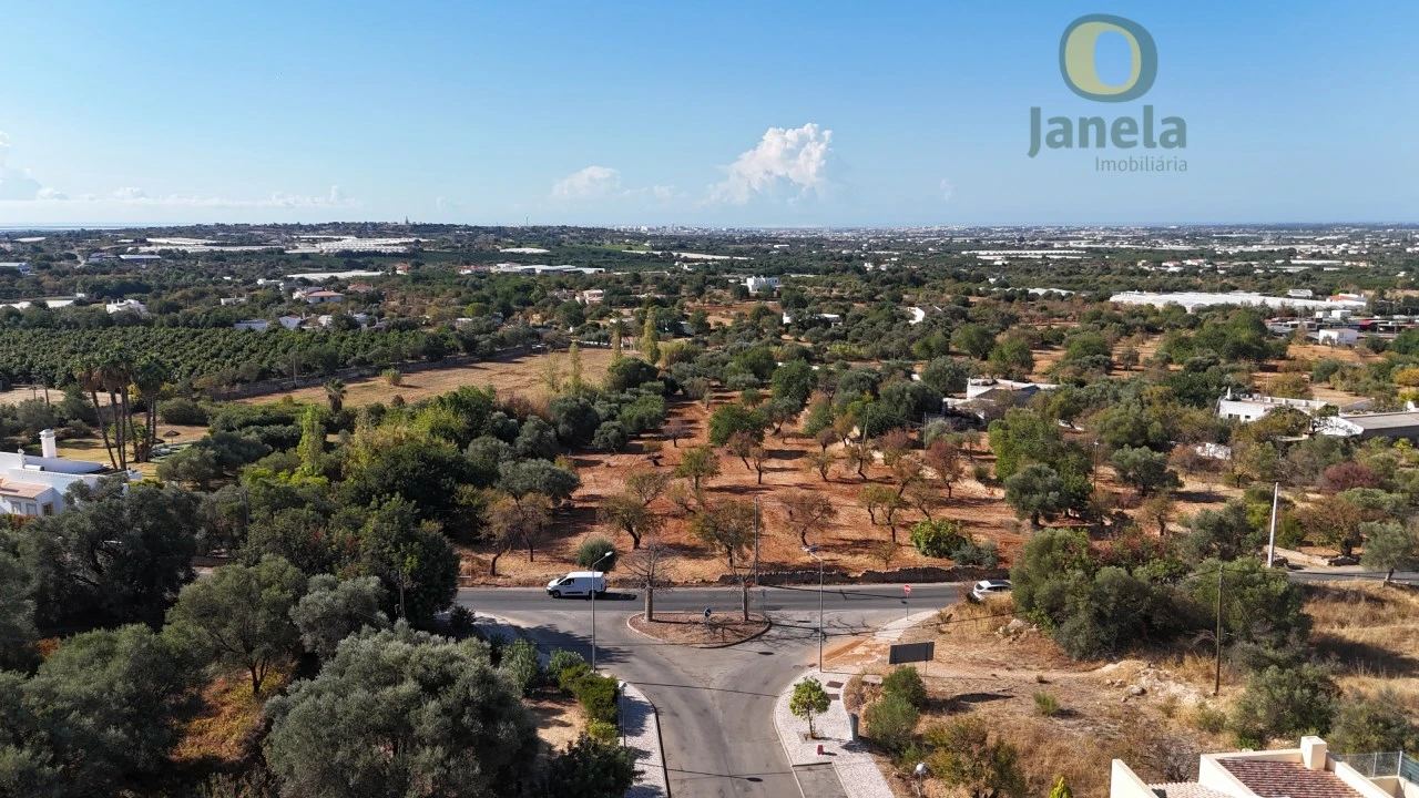 Terreno para Venda em Conceição e Estoi Foto 4