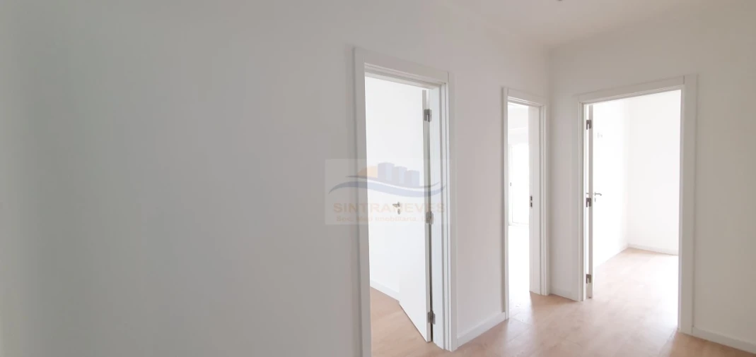 Apartamento T2 para Venda em Falagueira-Venda Nova Foto 2