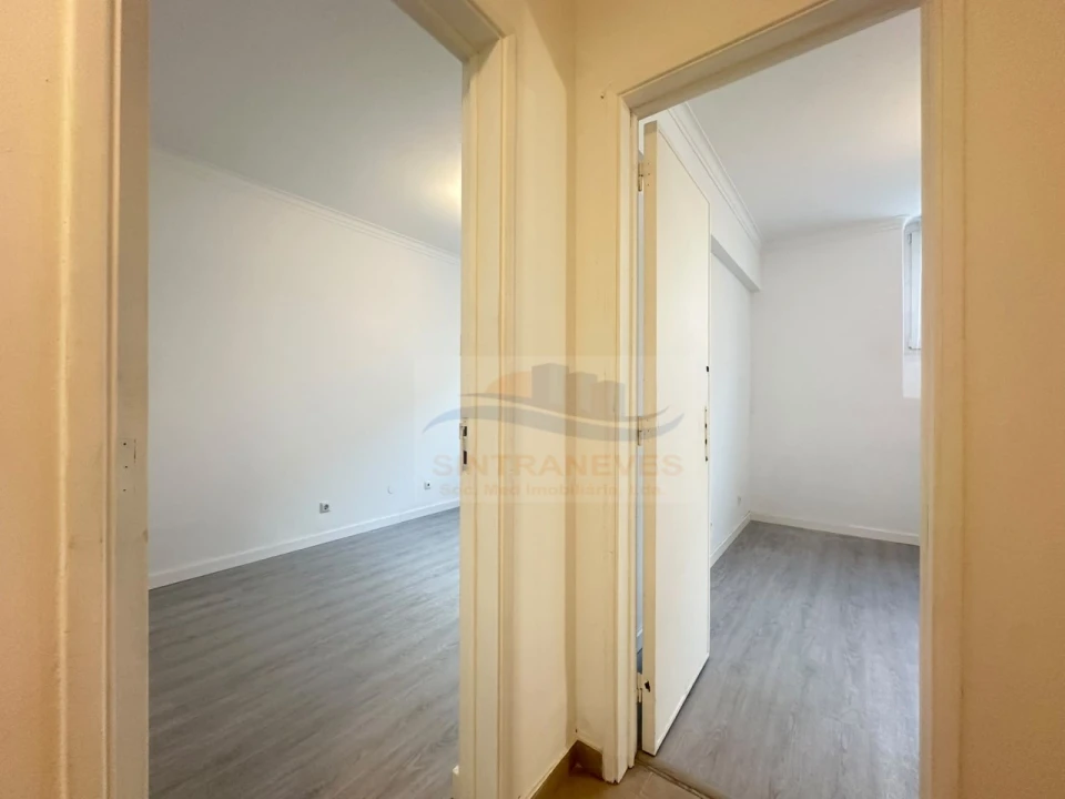 Apartamento T2 para Venda em Falagueira-Venda Nova Foto 3