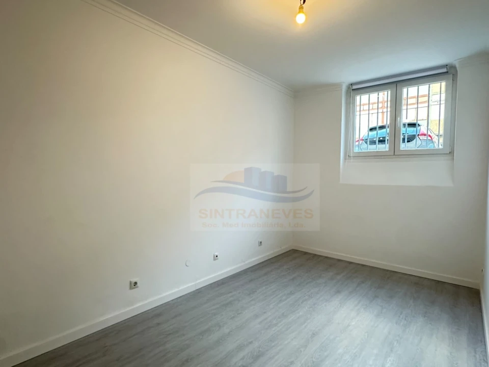 Apartamento T2 para Venda em Falagueira-Venda Nova Foto 4