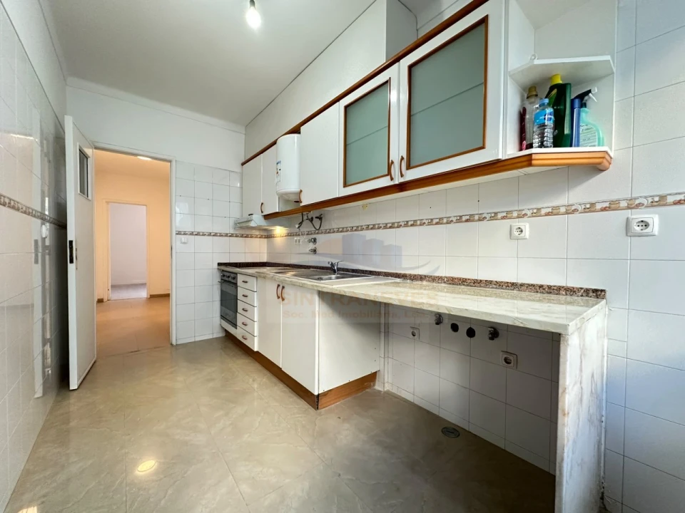 Apartamento T2 para Venda em Falagueira-Venda Nova Foto 25