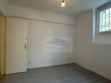Apartamento T2 para Venda em Falagueira-Venda Nova