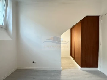 Apartamento T2 para Venda em Falagueira-Venda Nova