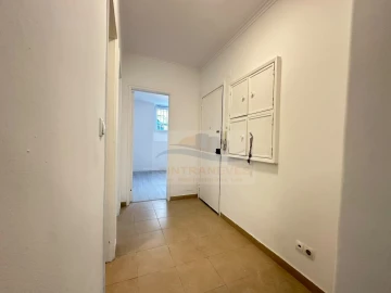 Apartamento T2 para Venda em Falagueira-Venda Nova