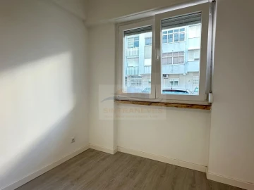 Apartamento T2 para Venda em Falagueira-Venda Nova