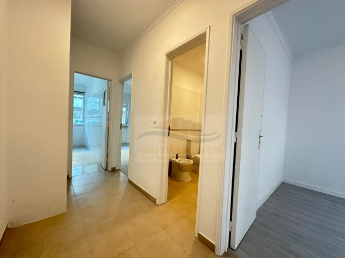 Apartamento T2 para Venda em Falagueira-Venda Nova Foto 2