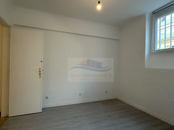 Apartamento T2 para Venda em Falagueira-Venda Nova Foto 9
