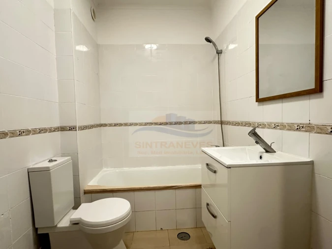 Apartamento T2 para Venda em Falagueira-Venda Nova Foto 15