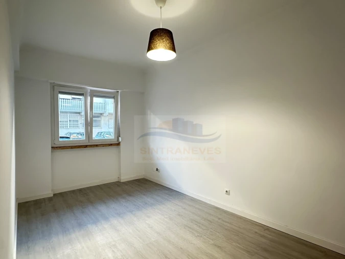 Apartamento T2 para Venda em Falagueira-Venda Nova Foto 17