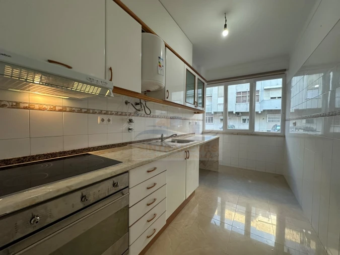 Apartamento T2 para Venda em Falagueira-Venda Nova Foto 21