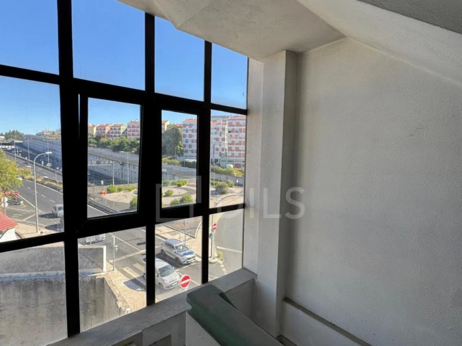 Prédio para Venda em Falagueira-Venda Nova Foto 5