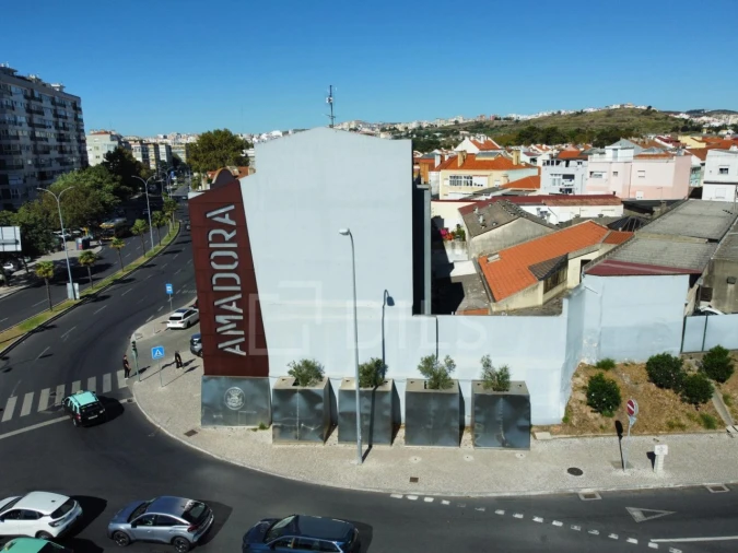 Prédio para Venda em Falagueira-Venda Nova Foto 18
