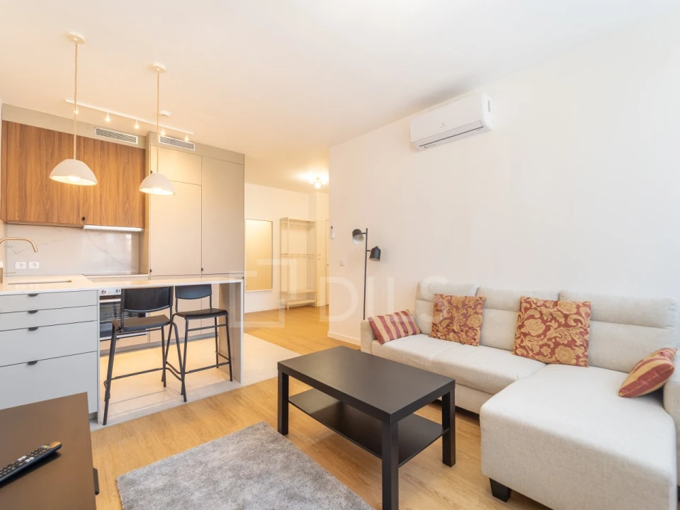 Apartamento T1 para Venda em Cedofeita, Santo Ildefonso, Sé, Miragaia, São Nicolau e Vitória Foto 4