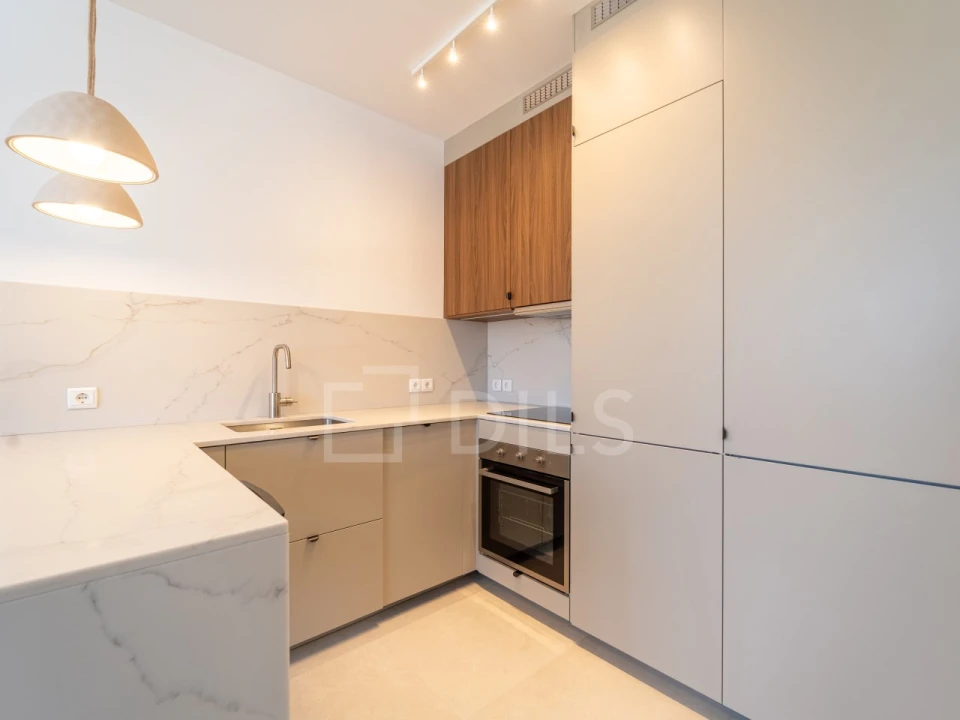 Apartamento T1 para Venda em Cedofeita, Santo Ildefonso, Sé, Miragaia, São Nicolau e Vitória Foto 3