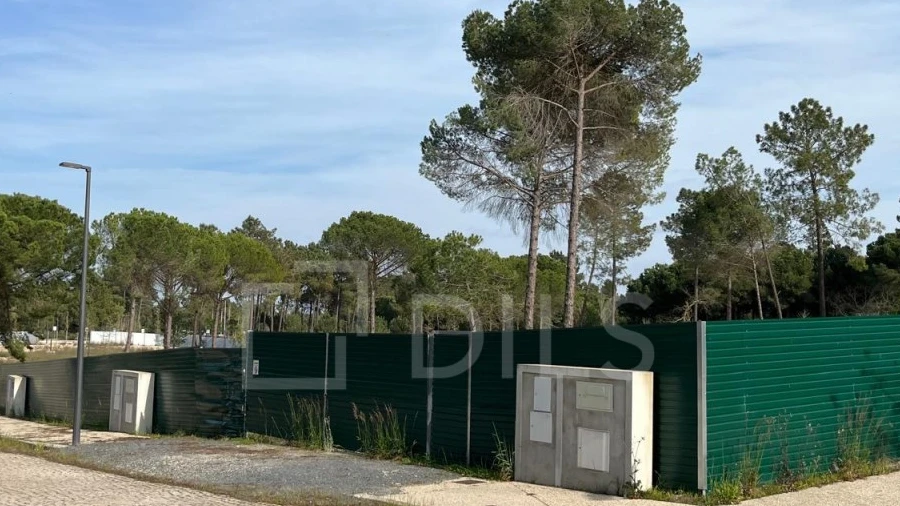 Terreno para Venda em Grândola e Santa Margarida da Serra