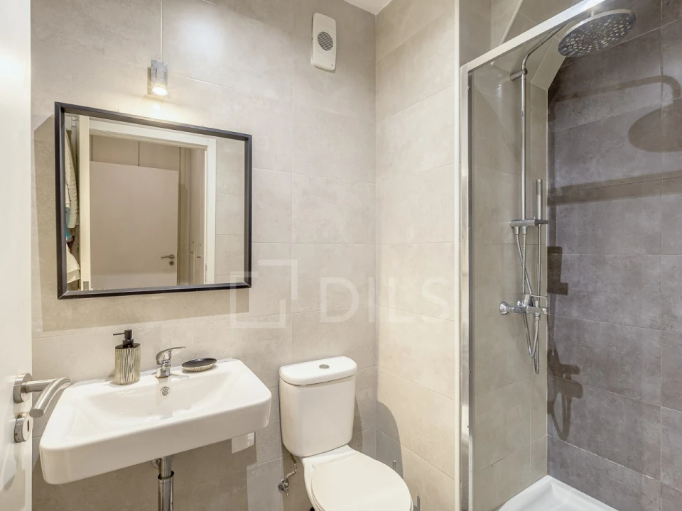 Apartamento T1 para Venda em Misericórdia Foto 10