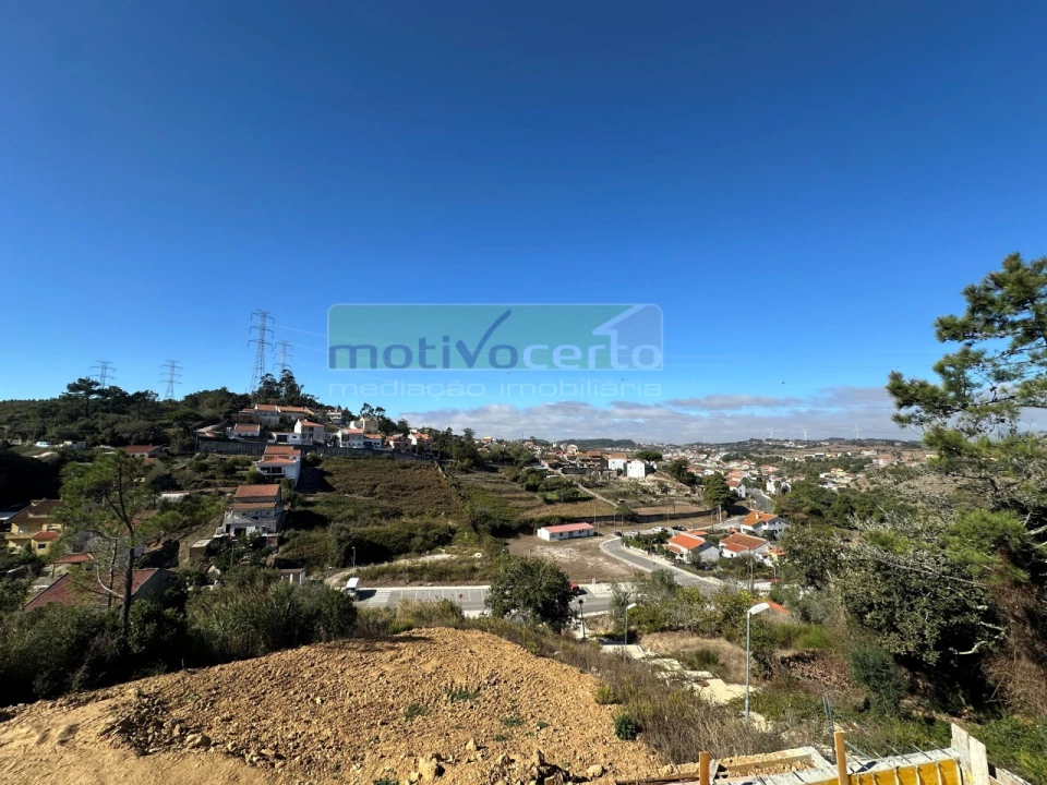 Moradia T4 para Venda em Almargem do Bispo, Pêro Pinheiro e Montelavar Foto 18