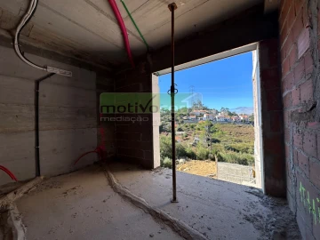 Moradia T4 para Venda em Almargem do Bispo, Pêro Pinheiro e Montelavar