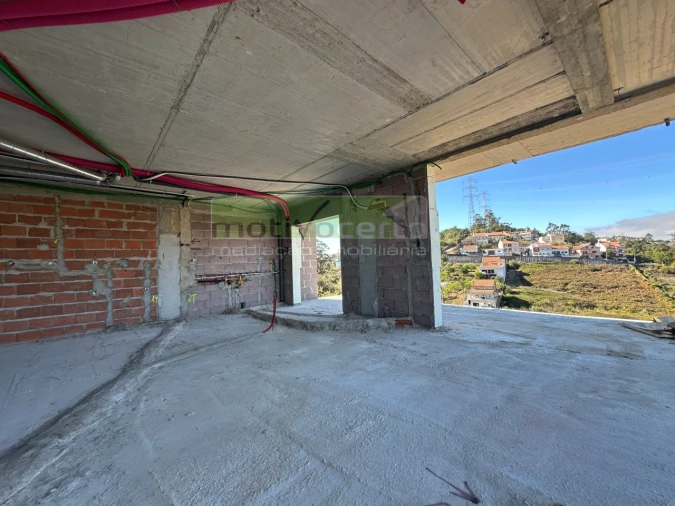 Moradia T4 para Venda em Almargem do Bispo, Pêro Pinheiro e Montelavar Foto 8