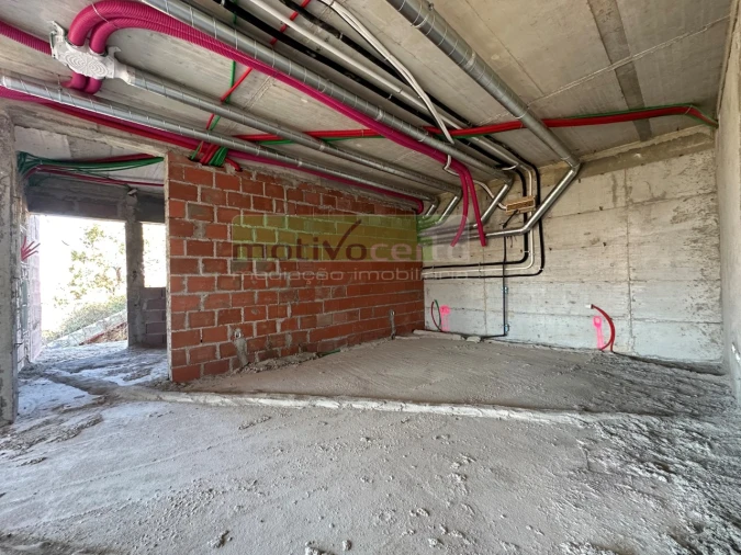 Moradia T4 para Venda em Almargem do Bispo, Pêro Pinheiro e Montelavar Foto 13