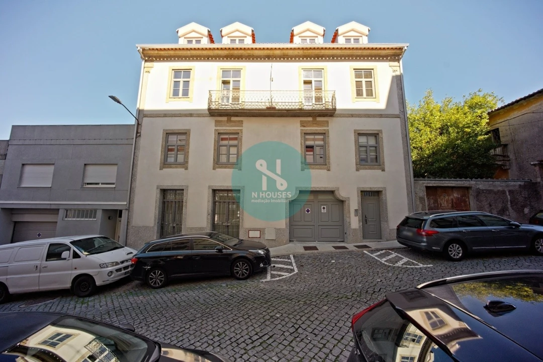 Apartamento T3 para Venda em Braga (Maximinos, Sé e Cividade) Foto 1