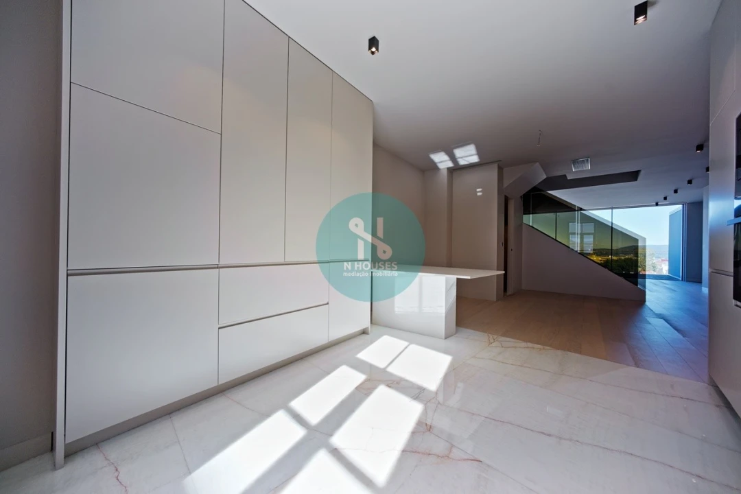 Apartamento T3 para Venda em Braga (Maximinos, Sé e Cividade) Foto 16