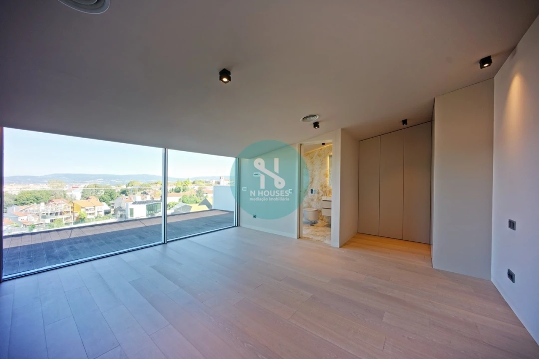 Apartamento T3 para Venda em Braga (Maximinos, Sé e Cividade) Foto 31