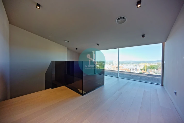 Apartamento T3 para Venda em Braga (Maximinos, Sé e Cividade) Foto 20