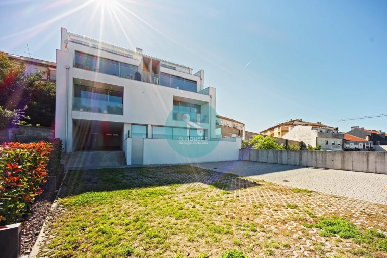 Apartamento T3 para Venda em Braga (Maximinos, Sé e Cividade) Foto 46