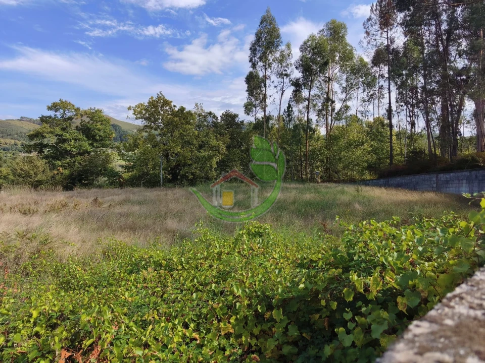 Terreno para Venda em Sande, Vilarinho, Barros e Gomide Foto 4