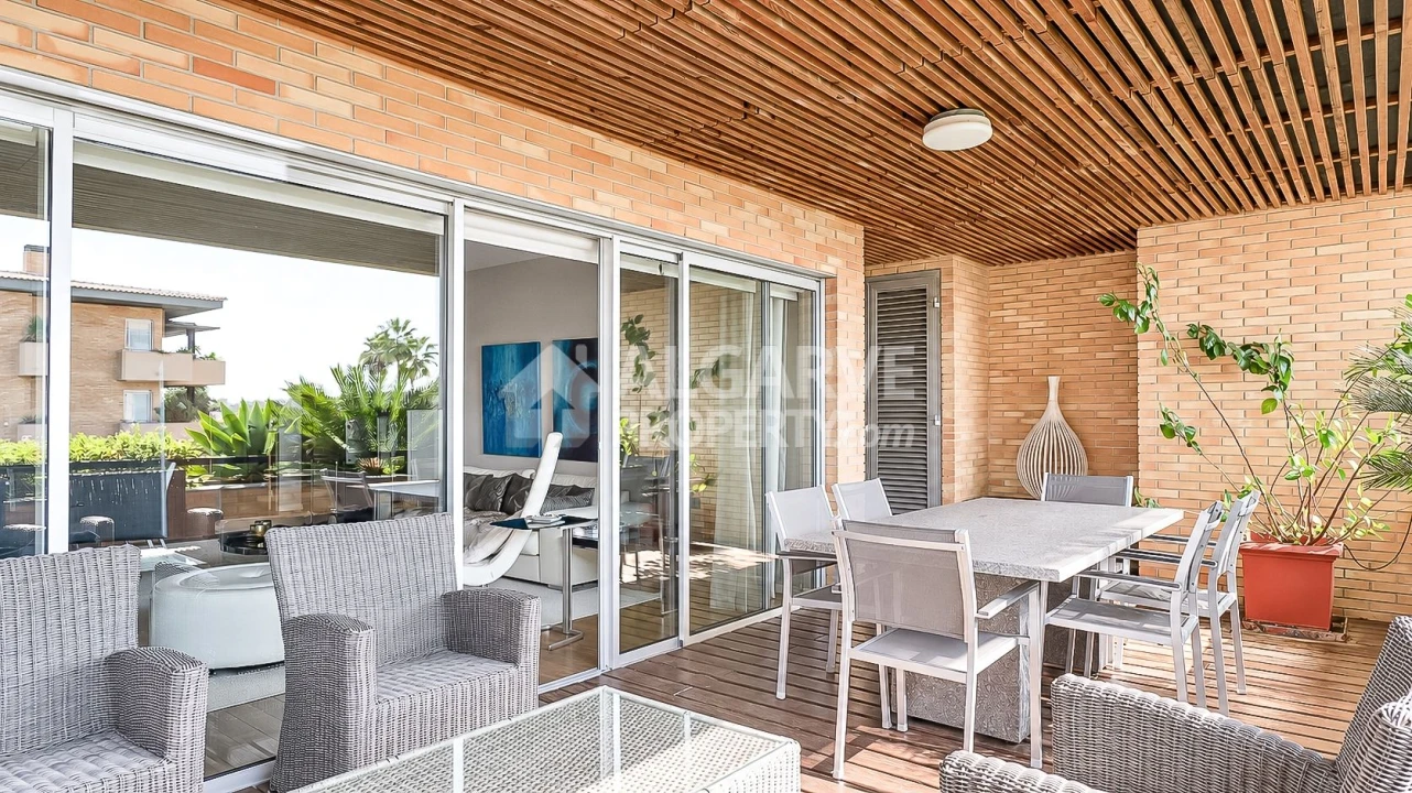 Apartamento T3 para Venda em Quarteira Foto 42