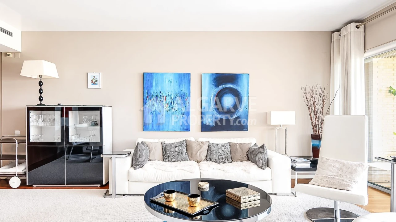 Apartamento T3 para Venda em Quarteira Foto 9
