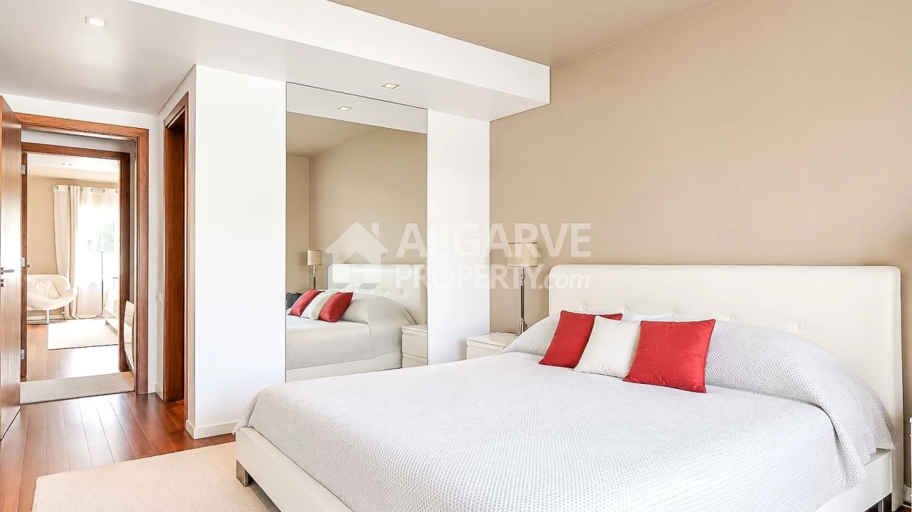 Apartamento T3 para Venda em Quarteira Foto 29