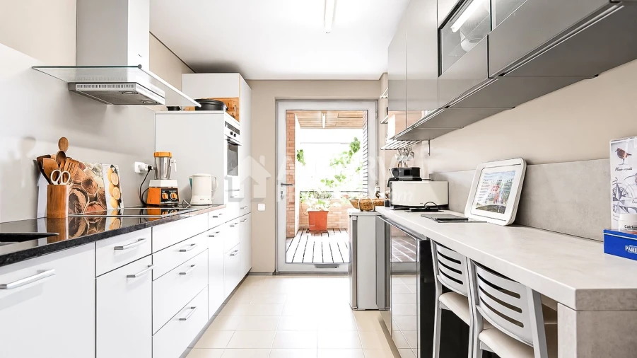 Apartamento T3 para Venda em Quarteira Foto 16