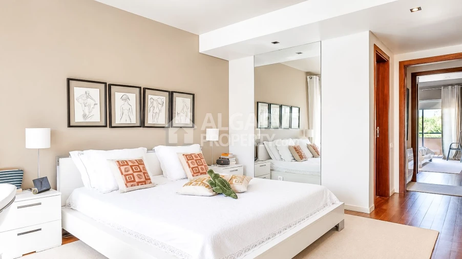 Apartamento T3 para Venda em Quarteira Foto 23