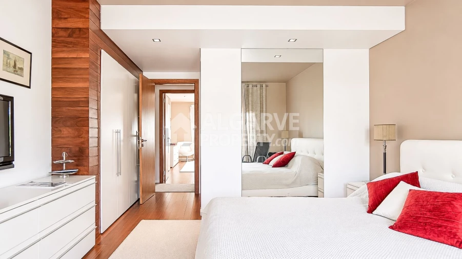 Apartamento T3 para Venda em Quarteira Foto 30