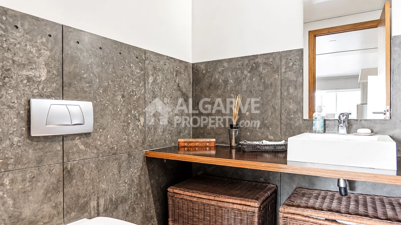 Apartamento T3 para Venda em Quarteira Foto 38