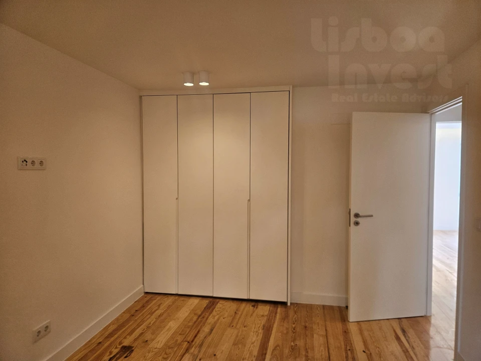 Apartamento T2 para Venda em São Vicente Foto 8
