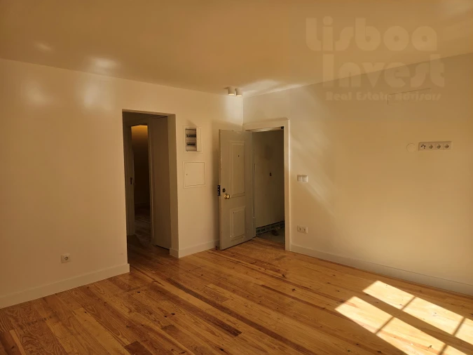Apartamento T2 para Venda em São Vicente Foto 3