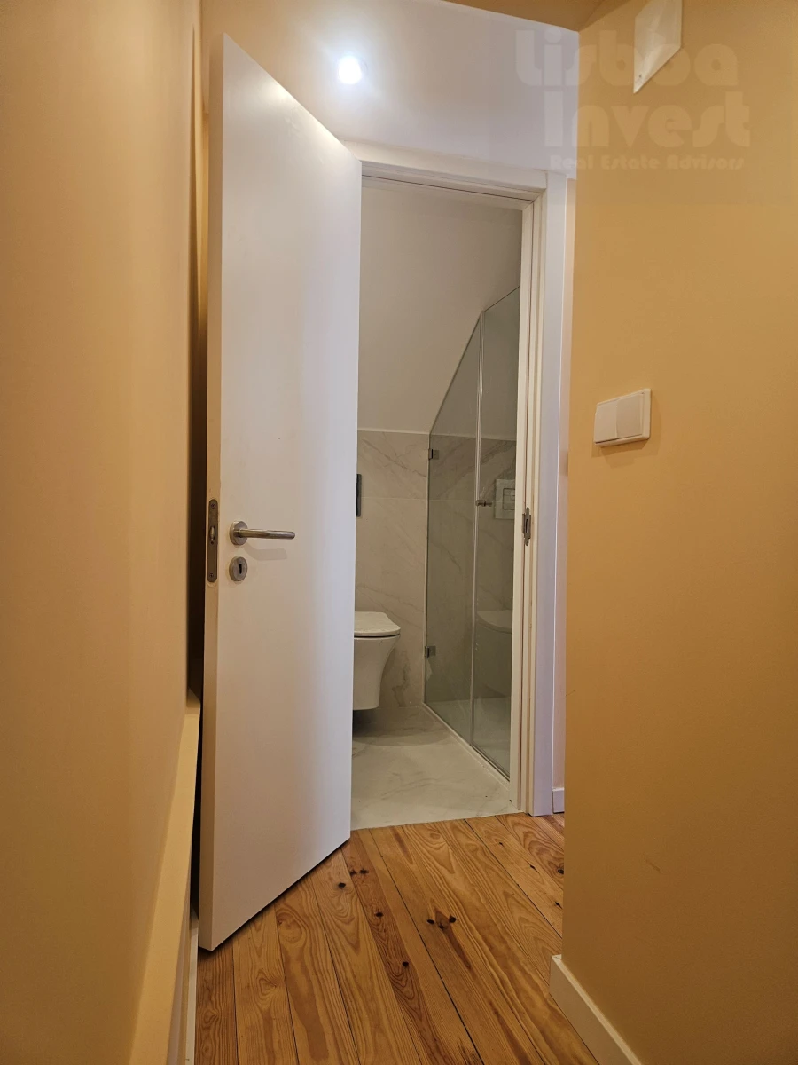 Apartamento T1 para Venda em Santa Maria Maior Foto 18