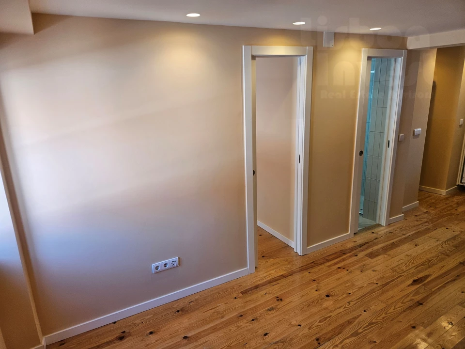 Apartamento T1 para Venda em Santa Maria Maior Foto 22