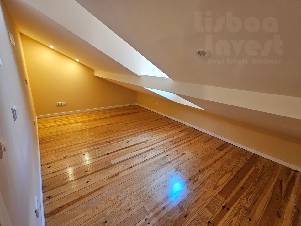 Apartamento T1 para Venda em Santa Maria Maior Foto 14