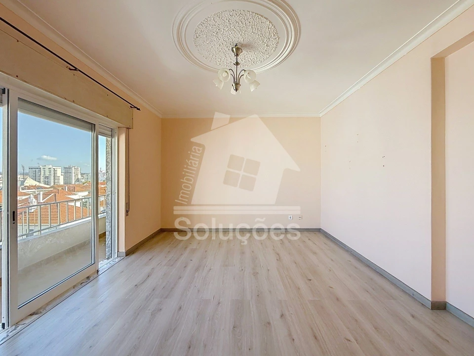 Apartamento T3 para Venda em Portimão Foto 2