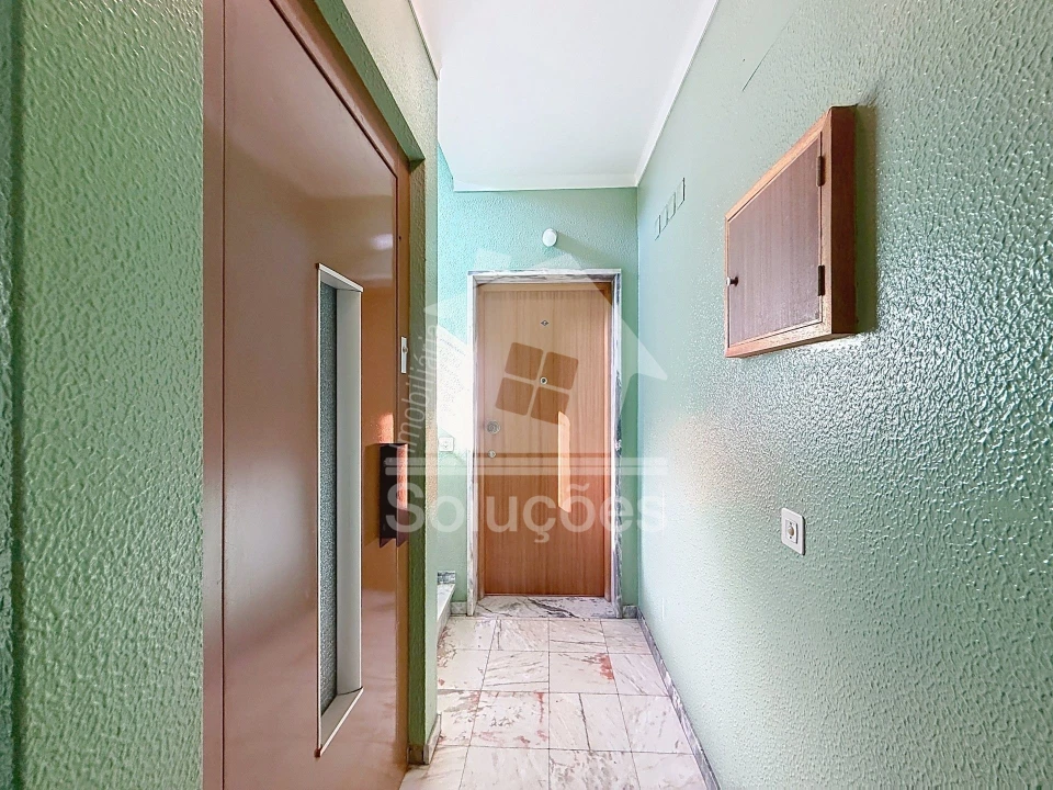 Apartamento T3 para Venda em Portimão Foto 11