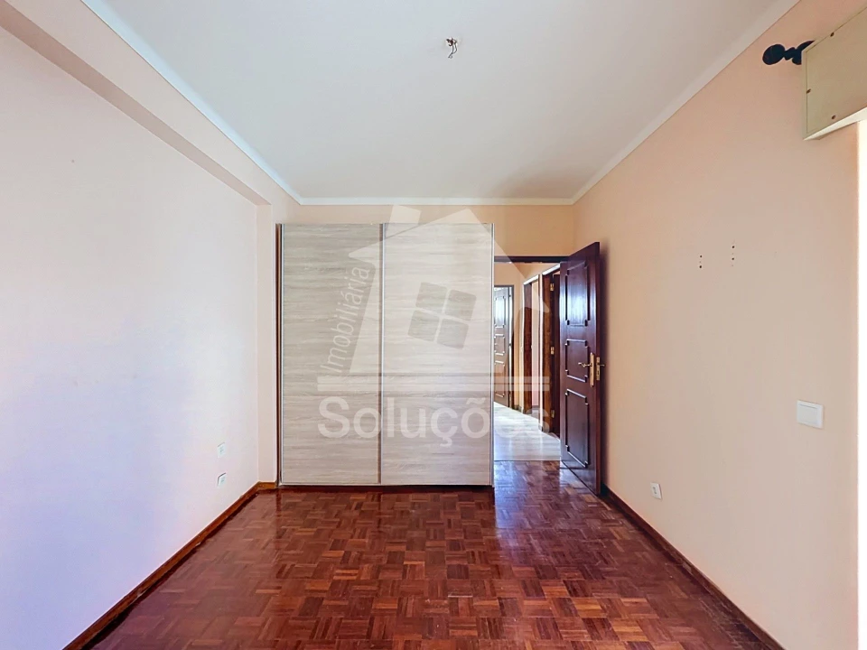 Apartamento T3 para Venda em Portimão Foto 15