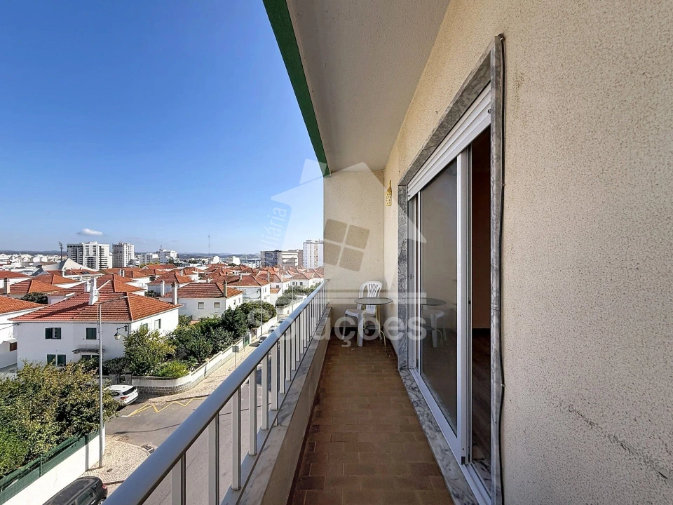 Apartamento T3 para Venda em Portimão Foto 17