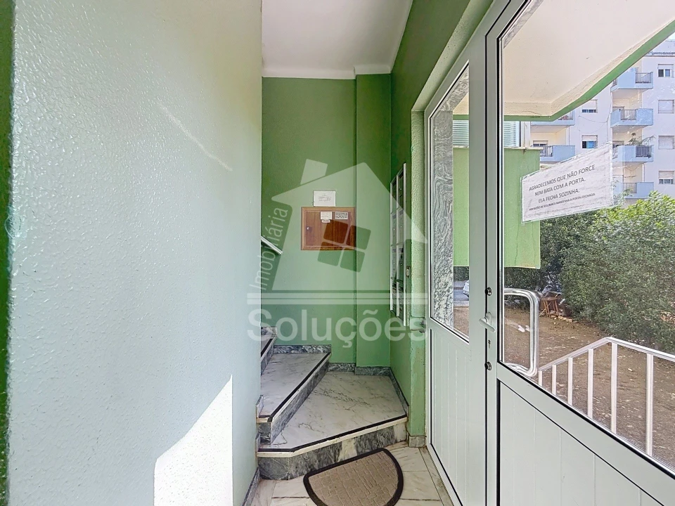 Apartamento T3 para Venda em Portimão Foto 10