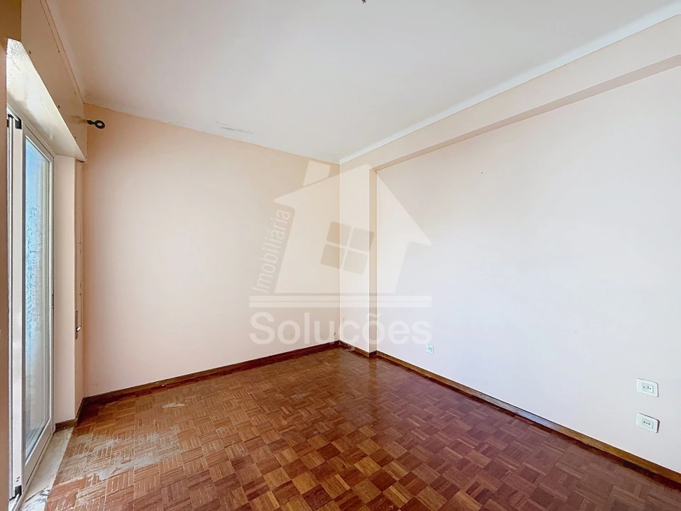 Apartamento T3 para Venda em Portimão Foto 13